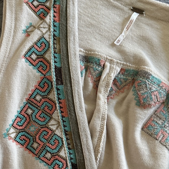 Free People Embroidered Beige Sleeveless Top Size XS - Picture 9 of 9